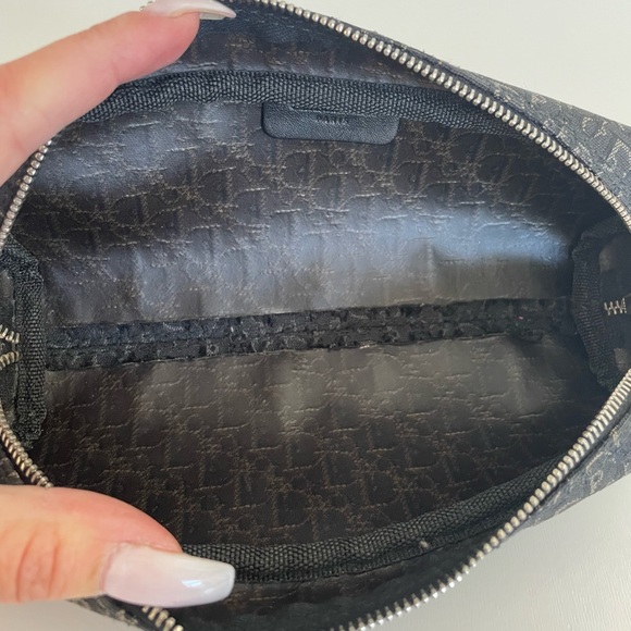 Auth DIOR Monogram Canvas Cosmetic Bag - Picture 8 of 9